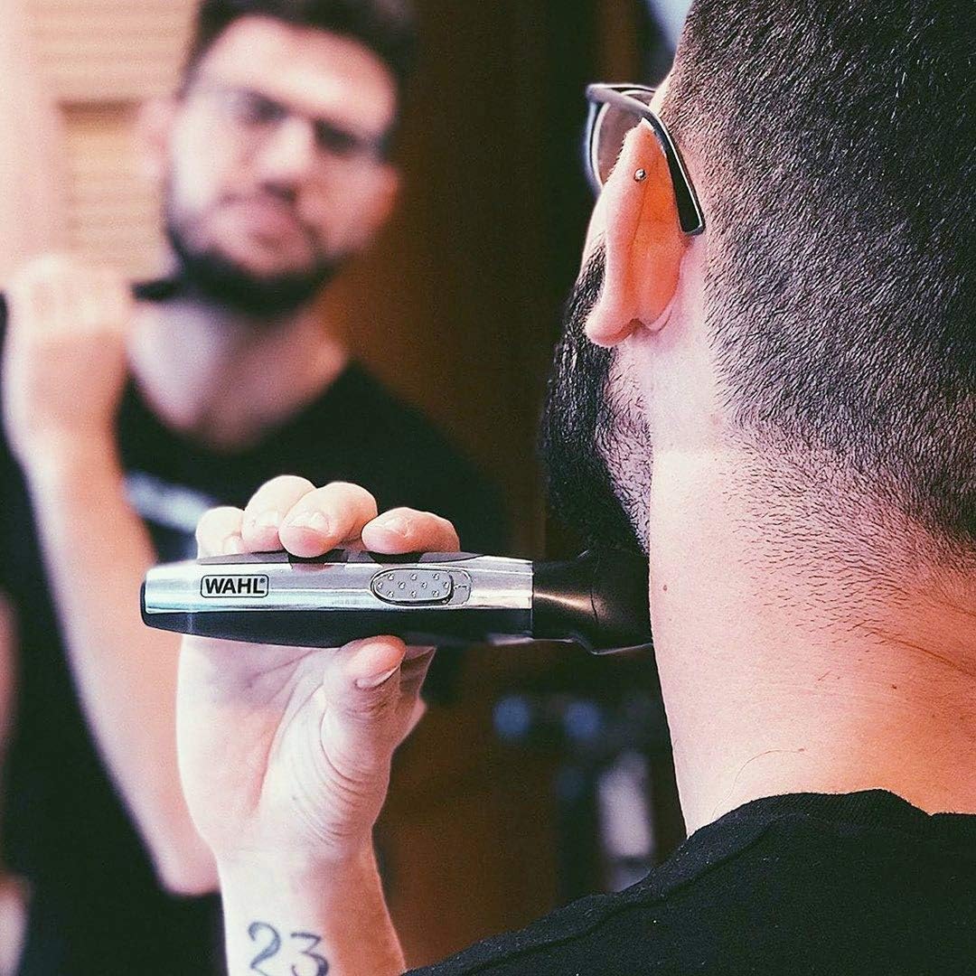 WAHL Quick Style Trimmer for Nose, Ear, and Neck Hair